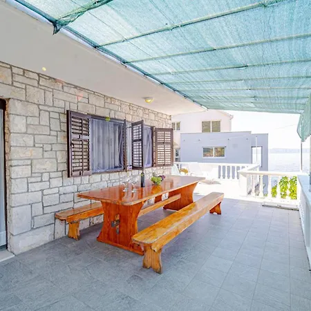 Villa House Ana By Guide
